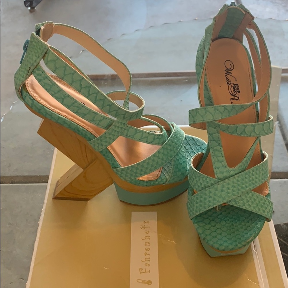 Wild Rose Heels